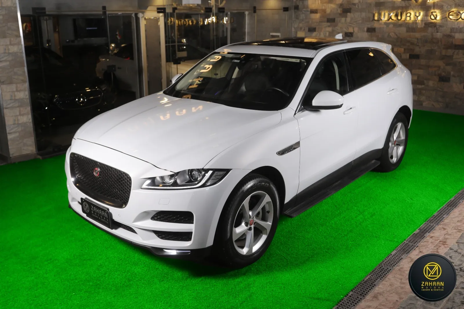 Jaguar F Pace 2019